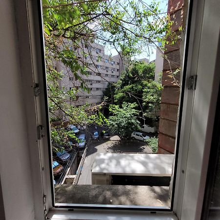 Anastasia Balcescu Apart 4 Self Check In Code From 2Pm Kitchen And Bedroom بوخارست المظهر الخارجي الصورة