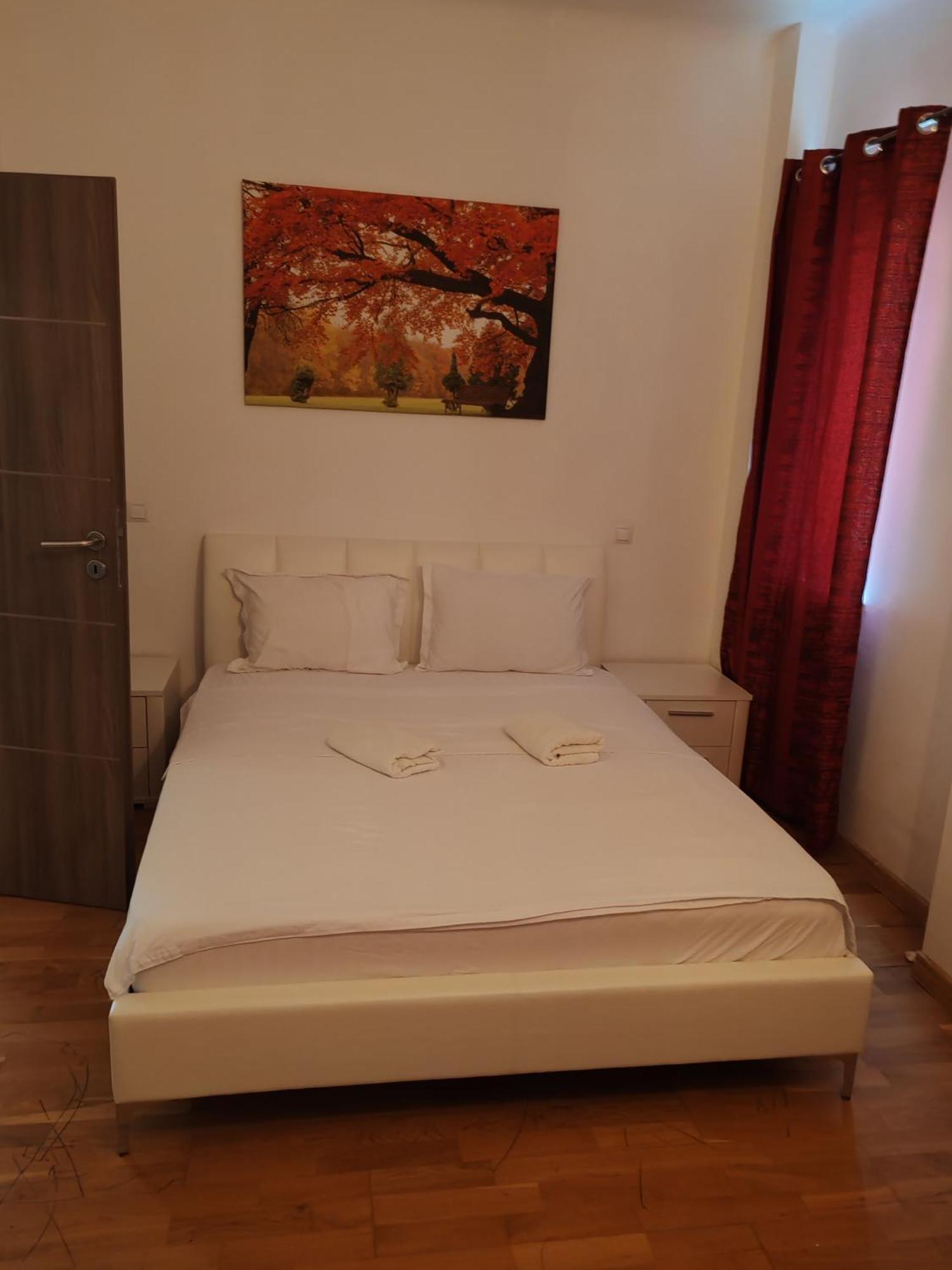 Anastasia Balcescu Apart 4 Self Check In Code From 2Pm Kitchen And Bedroom بوخارست المظهر الخارجي الصورة
