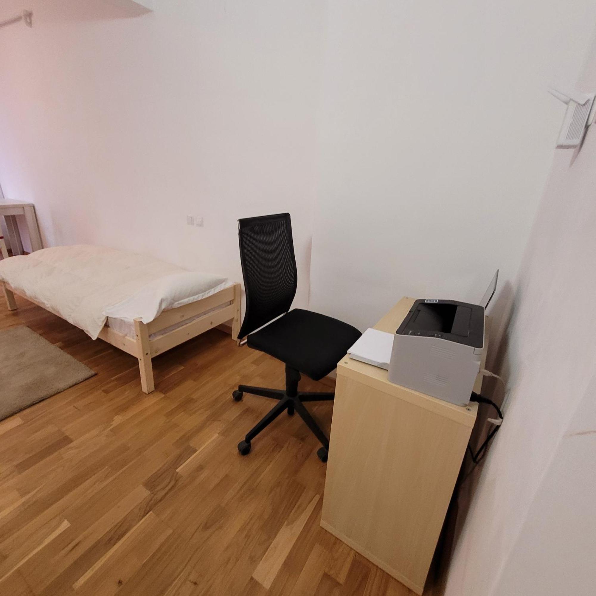 Anastasia Balcescu Apart 4 Self Check In Code From 2Pm Kitchen And Bedroom بوخارست المظهر الخارجي الصورة